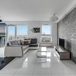 Grand - Luxury On The 11th Floor With A View Of The Old Town , Gdansk Poland